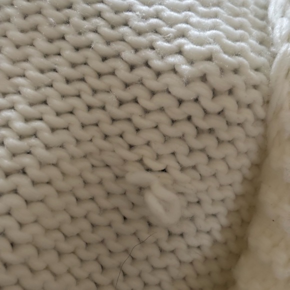 ARULA Cream oversized Cardigan with Tan Floral Details - Picture 3 of 8